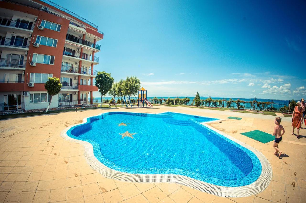 Grand Resort - Imperial Crown Fort Club - Prestige Apartments Elenite Εξωτερικό φωτογραφία